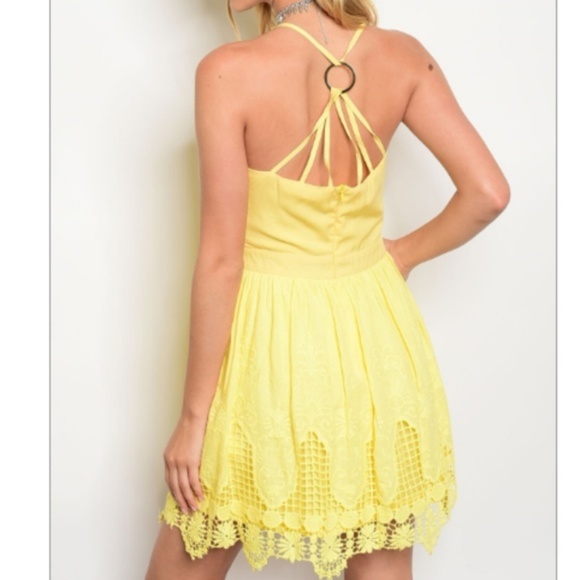 NWT Pale Yellow Cage Bust Lace Hem Strap Sundress - Picture 2 of 4